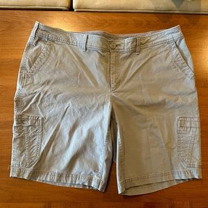 Eddie Bauer ripstop shorts, size 18W